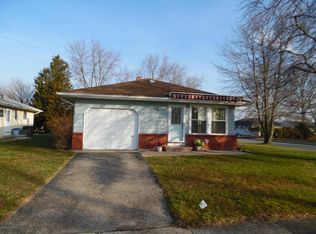 48 Barbuda St, Toms River, NJ 08757