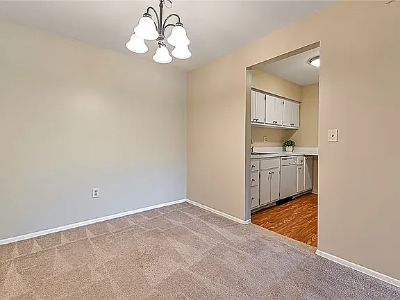 1 bed, 778 sqft, $1,100 — Photo 3