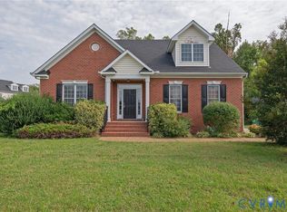 810 Hillcrest Farms Dr, Richmond, VA 23223