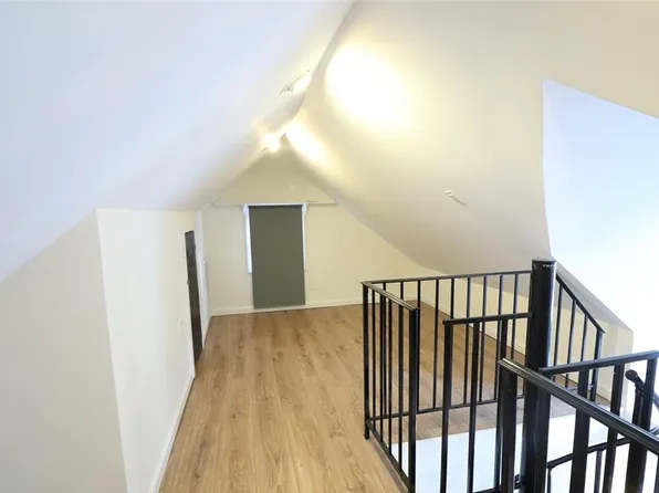 29 Cleveland Pl, Palisades Park, NJ 07650