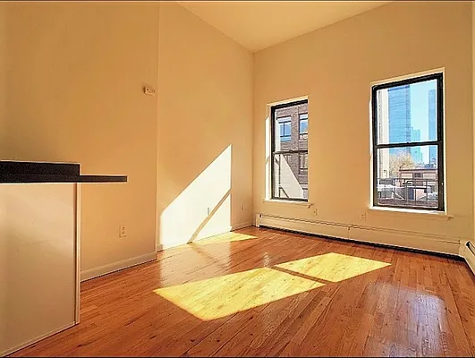 Rented by City Connections Realty | media 12
