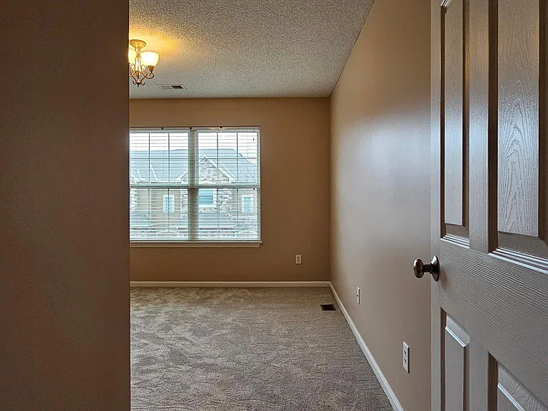 7831 W 158th Ct — Photo 18
