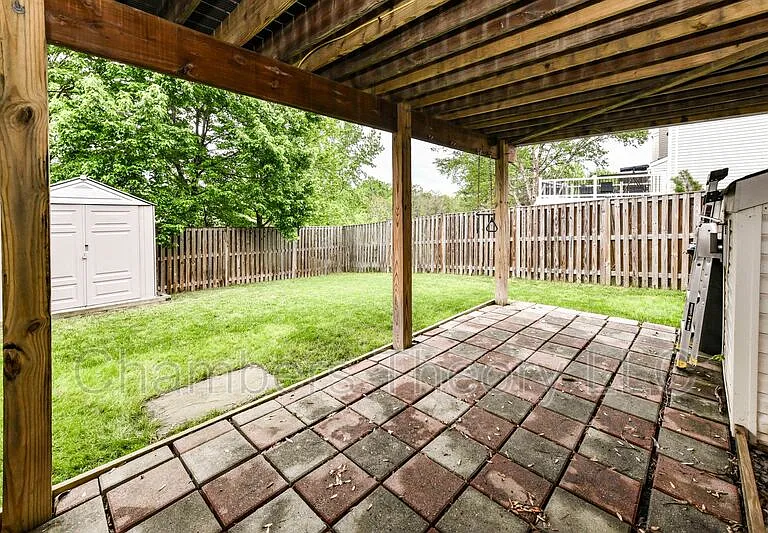 235 Shirley Sq SE — Photo 41