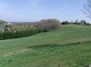 5 Dustys Ln, Glen Rock, PA 17327