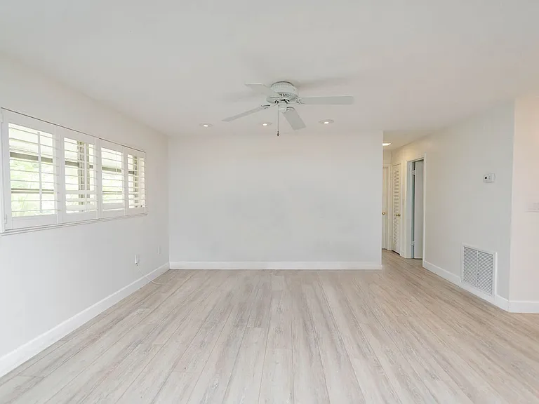 508 Poinsetta Blvd — Photo 25