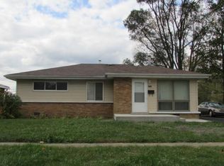 2744 Circle Dr, Markham, IL 60428