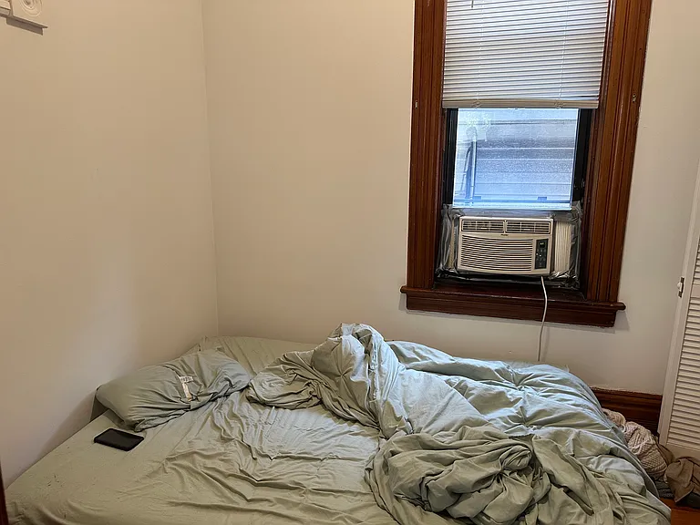 1049 N Marshfield Ave #2R — Photo 7