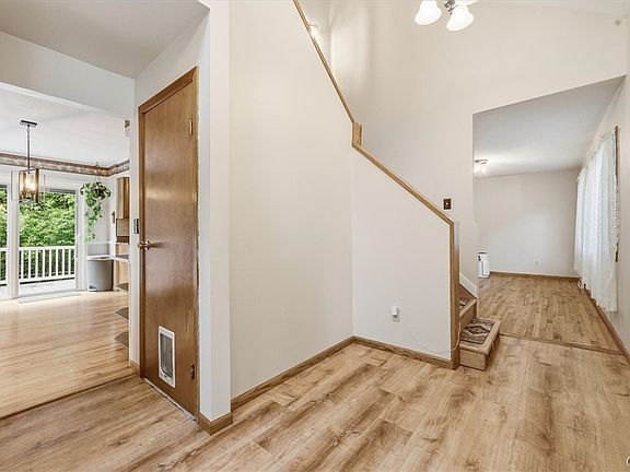4th image of 10386 Miller Rd