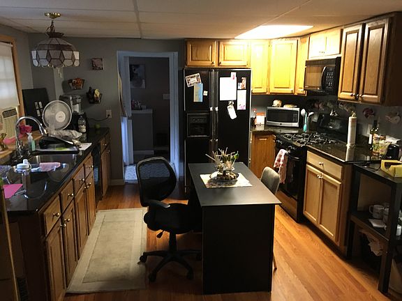 3rd image of 15 Ridgewood Dr