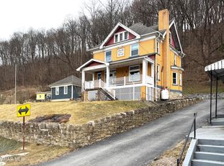 99 Locust St, Williamsburg, PA 16693