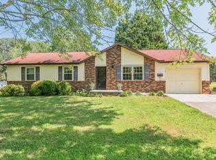 7600 Foxglen Blvd, Knoxville, TN 37918