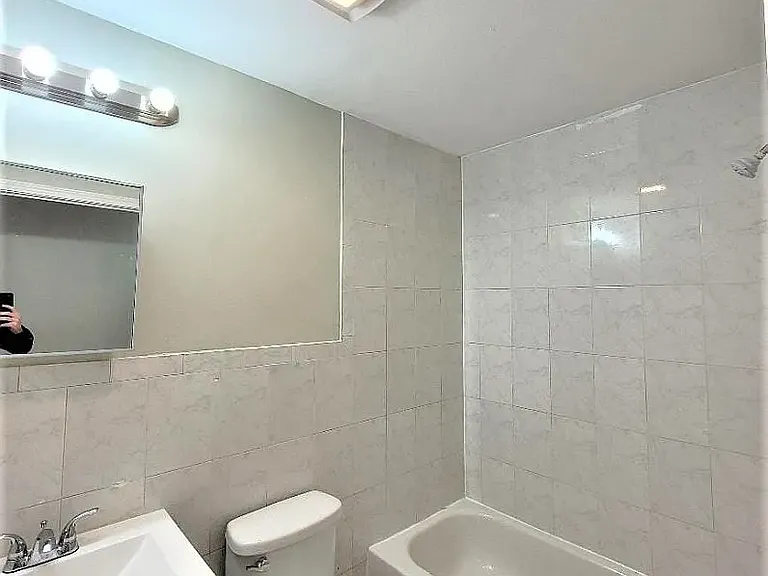 306 S 7th St #6C — Photo 6