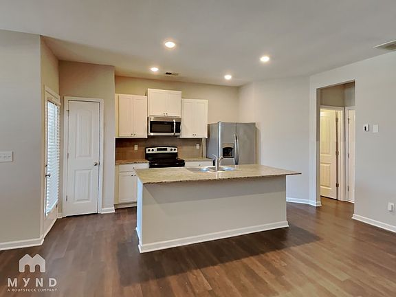 3rd image of 5648 Union Pointe Dr #1