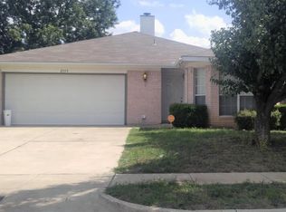 2355 Kelton St, Fort Worth, TX 76133