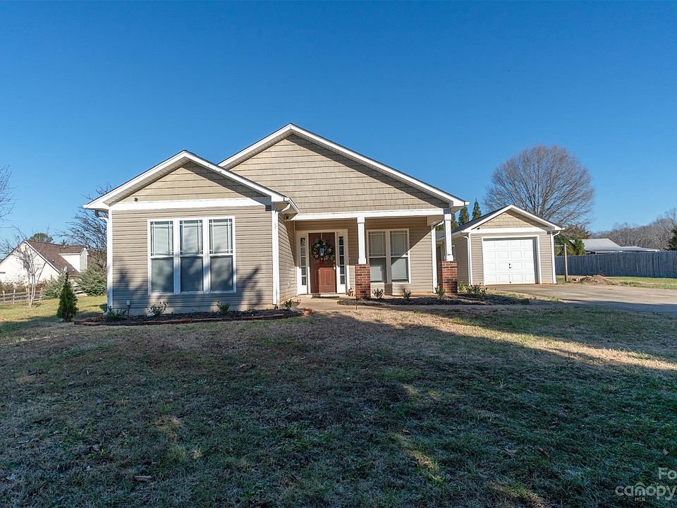 1st image of 113 Morning Dew Dr #19