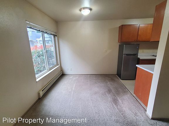 4th image of 5512 15th Ave NE #17466582