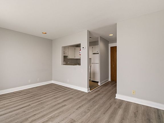 5th image of 2305 18th St NW APT 403