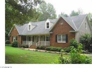 8473 Mount Eagle Rd, Ashland, VA 23005
