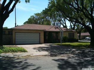 1216 Adel St, Modesto, CA 95350