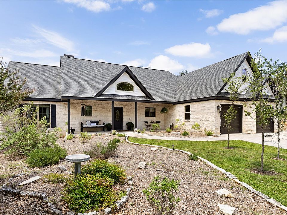 1st image of 39 Pebblebrook Ln