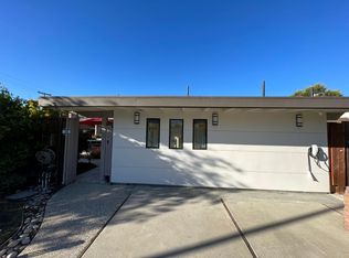 211 Thompson Sq, Mountain View, CA 94043