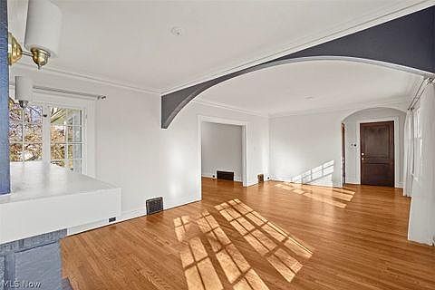 4th image of 13860 Clifton Blvd Unit 2