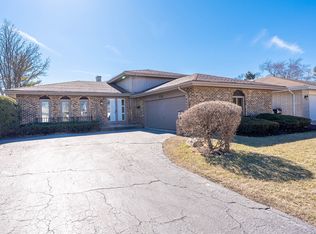 239 E 165th St, South Holland, IL