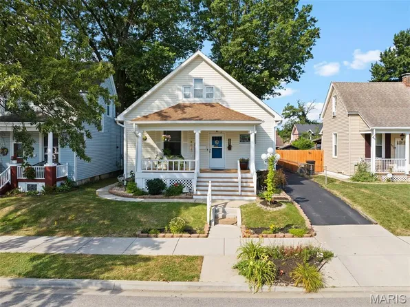 403 N Virginia Ave, Belleville, IL 62220