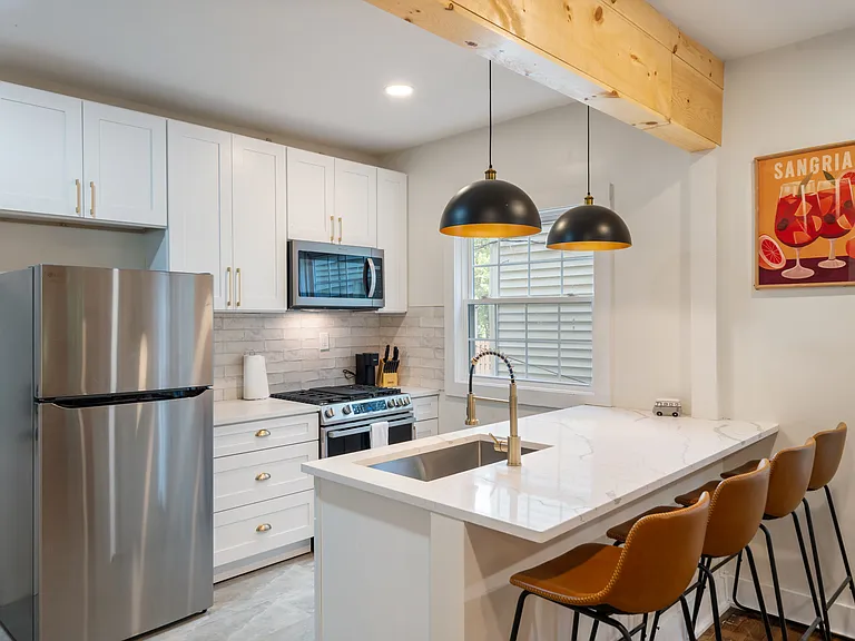 9400 Clifton Blvd #1 — Photo 8