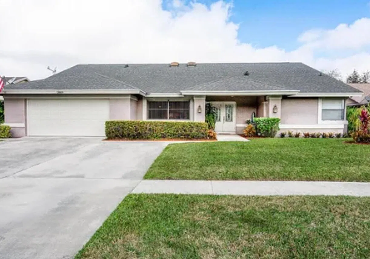 4 bed, 2.5 bath, 2694 sqft, $5,500 — Photo 1