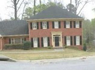 5130 Huntshire Ln, Lilburn, GA 30047