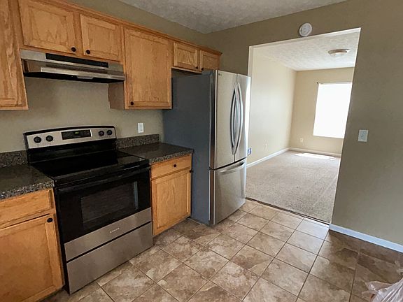 3rd image of 1040 Gleason Dr