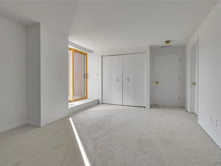 40 Waterfront Cir #306 — Photo 13