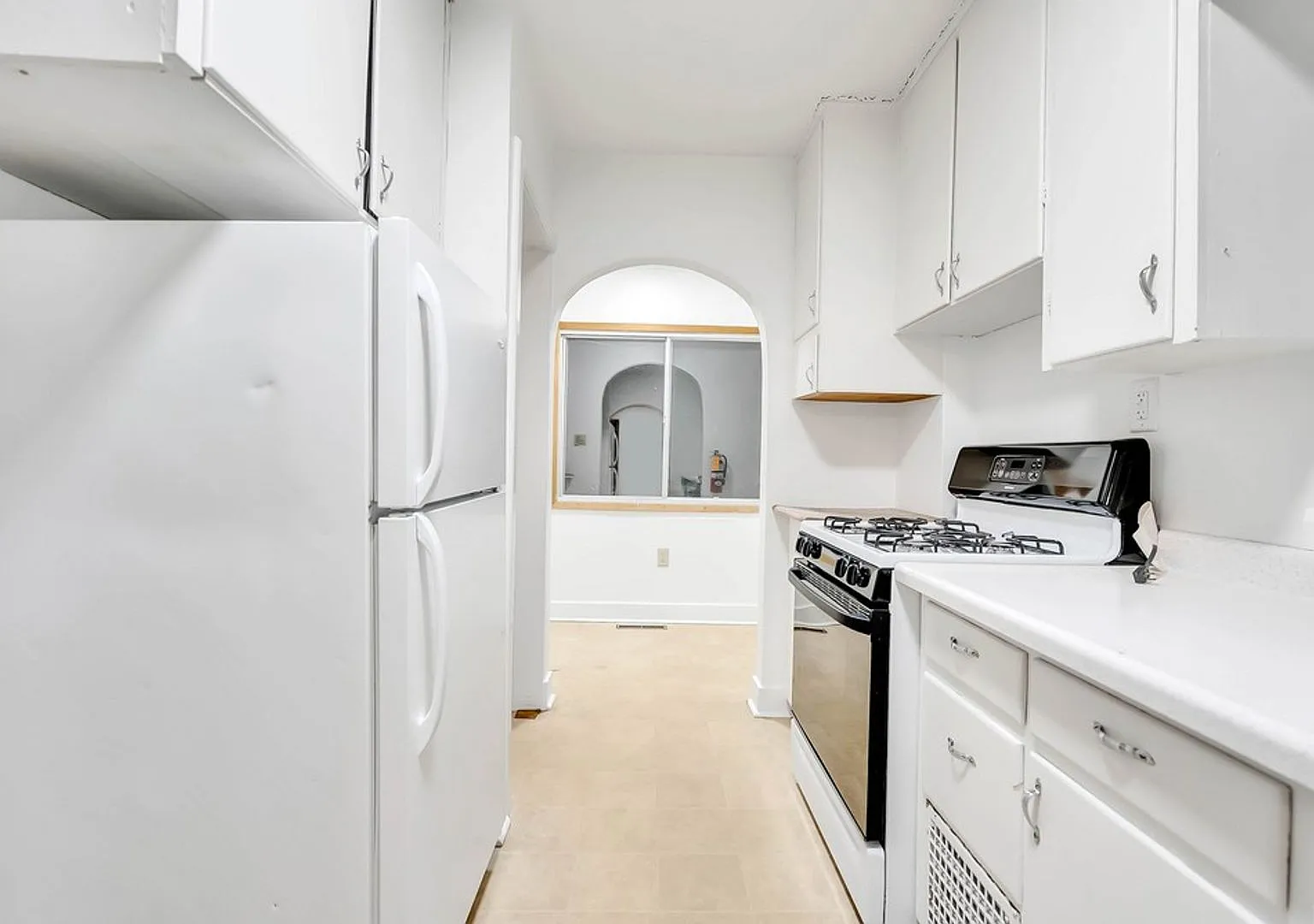 1115 W 11th St - Cedar Falls — Photo 2