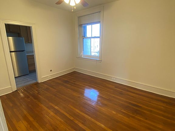 5th image of 600 N 16th St APT I
