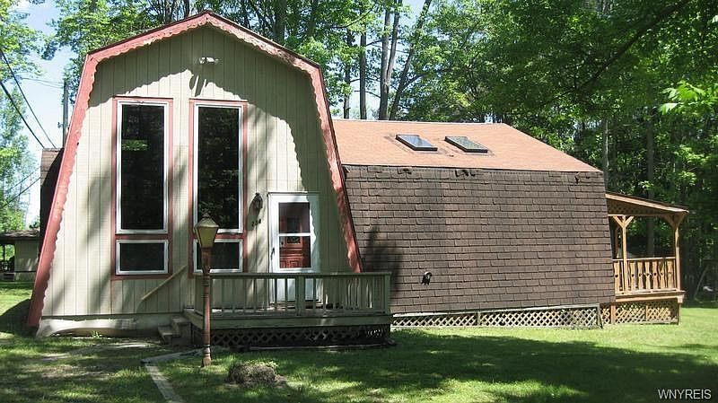 1st image of 8234 Woodside Dr