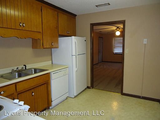 5th image of 1753 Poplar St APT A