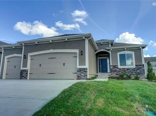7515 NW Chambers Ct, Kansas City, MO 64152