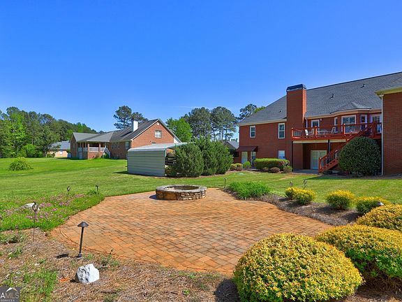 4th image of 220 Edna Ruth Ln