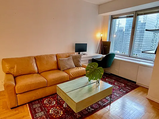 Rented by Compass | media 14