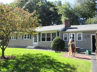 2 Shady Oak Dr, Enfield, CT 06082
