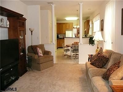 2nd image of 7 Marlowe Ct