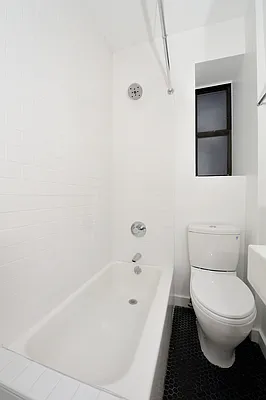 Rented by Aether Property Group | media 36