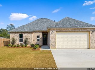 33978 Highlandia Dr, Denham Springs, LA 70706