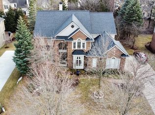 16871 Abby Cir, Northville, MI 48168