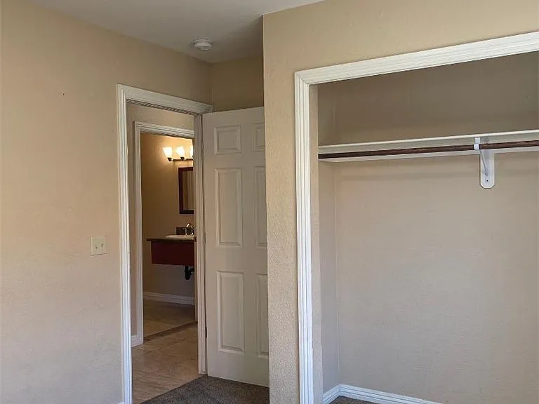 5905 April Ln — Photo 23