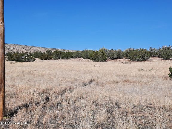 5th image of 25260 W Foothill Dr