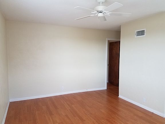 3rd image of 3822 S Atlantic Ave #2