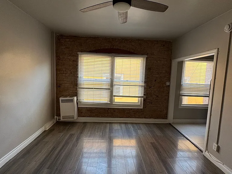 250 N Kenmore Ave #203 — Photo 11