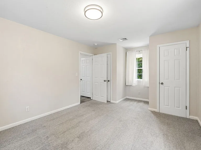 408 E Little Creek Rd — Photo 24